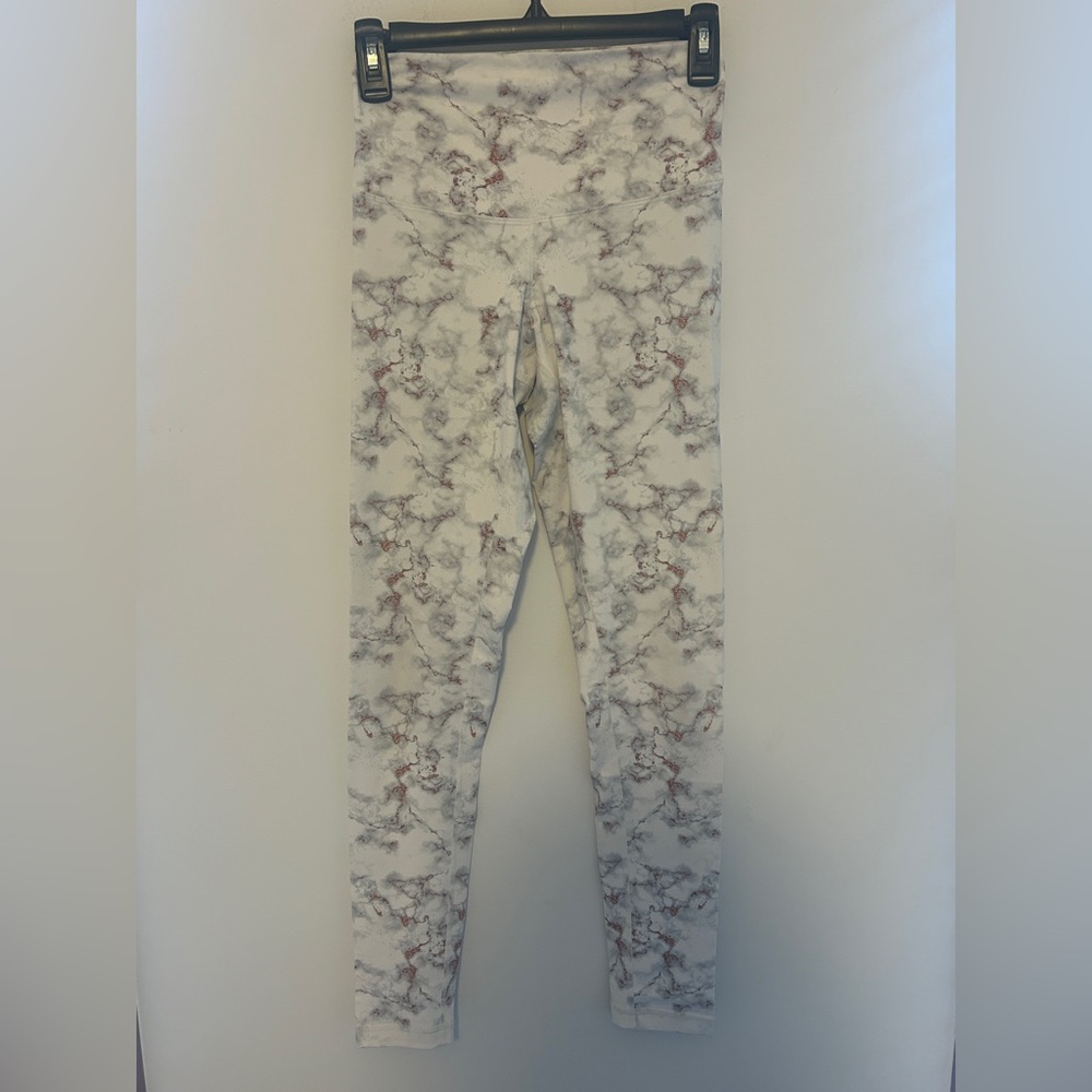 DYI Women’s Cloudy Marble Leggings